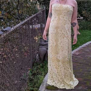 NWT! Sz 8 Yellow Floor Length Gown Lace Strapless Long, Formal, Wedding Couture